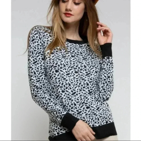 BNWT POL Crewneck Sweater, Animal Print - Picture 1 of 3